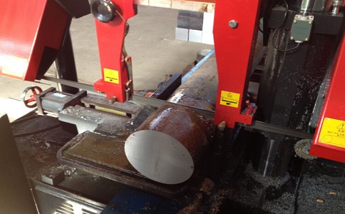 黔西卧式带锯床加工时出现明显振荡如何排查？